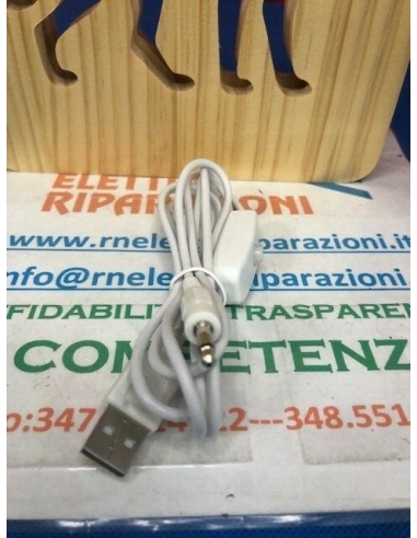 Lampada da comodino in legno... Lampada da comodino in legno...
