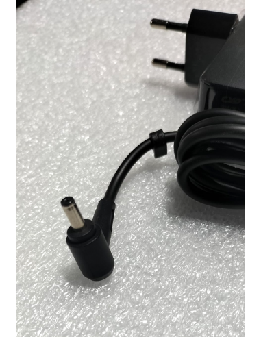 CYD  CP-0652 Caricabatteria Notebook...