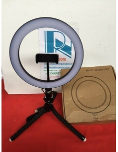 Ring light con treppiede...