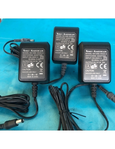 3 x ALIMENTATORE STABILIZZATO 12V 1A...