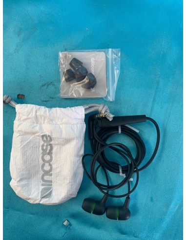 CUFFIE INCASE CAPSULE IN EAR Con Cavo...