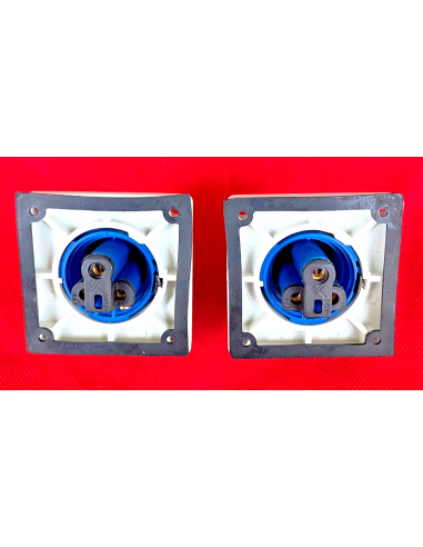 2 X Presa da incasso industriale... 2 X Presa da incasso industriale...