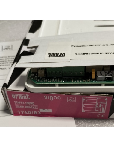 URMET 1740/83 Staffa per monitor... URMET 1740/83 Staffa per monitor...