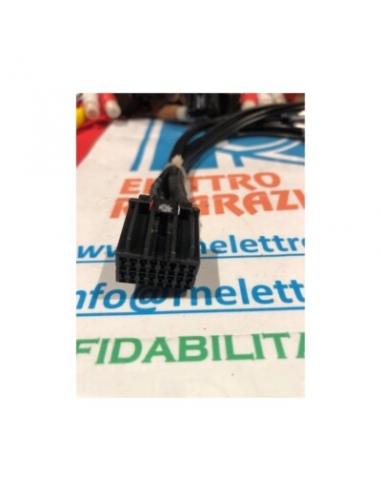 Connettore uscita pre per...