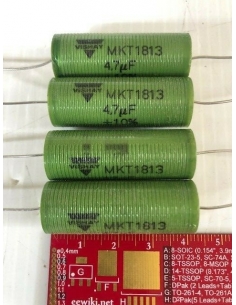 4 x 4,7uF 250V 10%...