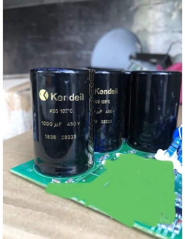 4 X 1000uF 450V Condensatore...