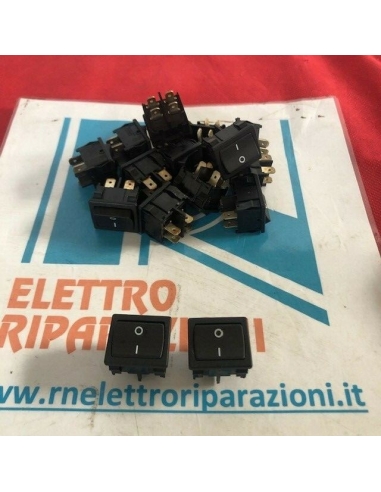 Interruttore a bilanciere 220V 15A...