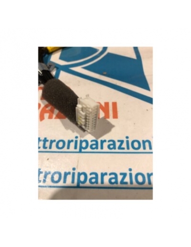 Connettori comandi volante e uscite...