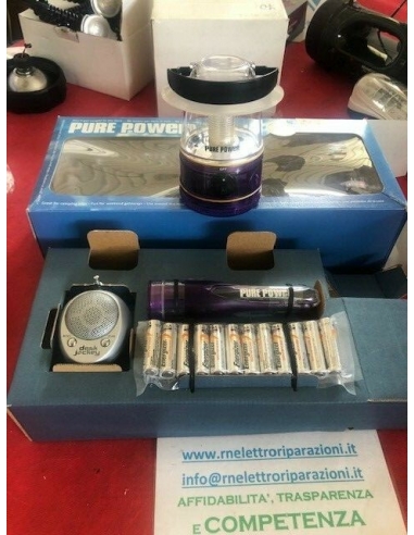 Kit campeggio con Torcia Mini... Kit campeggio con Torcia Mini...