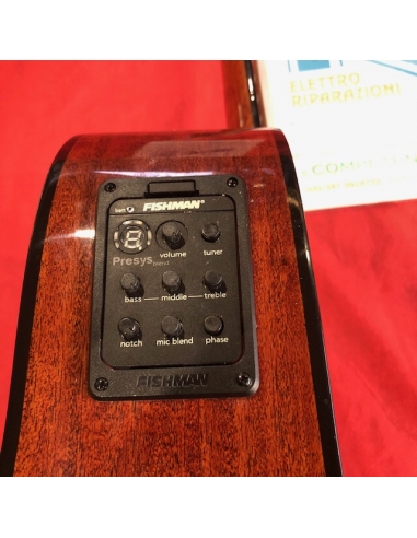 Chitarra Acustica elettrificata... Chitarra Acustica elettrificata...