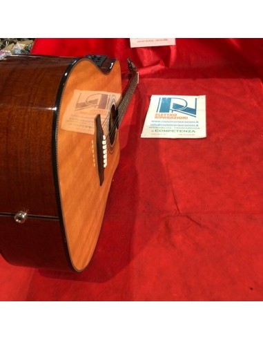 Chitarra Acustica elettrificata... Chitarra Acustica elettrificata...