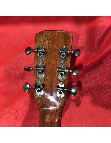 Chitarra Acustica elettrificata... Chitarra Acustica elettrificata...