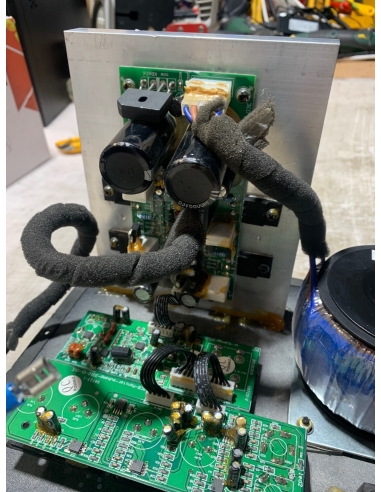RCF AYRA TEN SUB Amplificatore... RCF AYRA TEN SUB Amplificatore...
