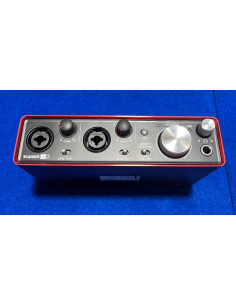 Focusrite Scarlett 2i2 2a... 2