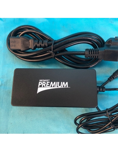 2 x ALIMENTATORE STABILIZZATO 12V 5A...